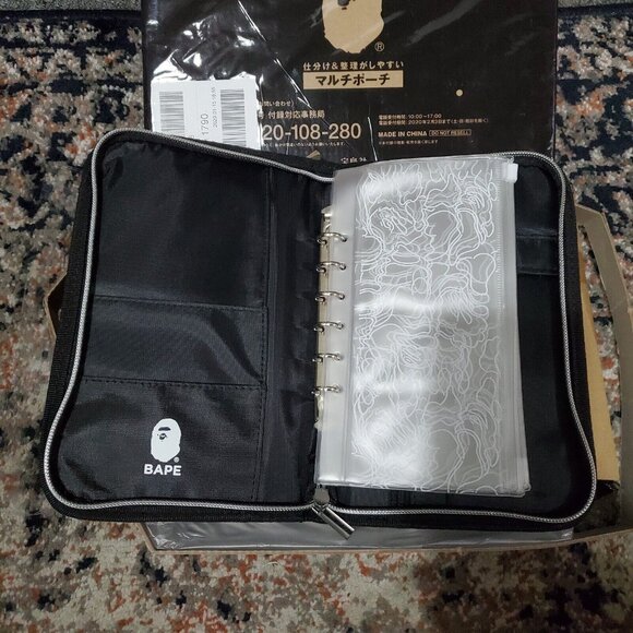 A Bathing Ape x Smart Magazine Bape Planner (22.5cm x 14.5cm) - [BRAND NEW] - Picture 2 of 6